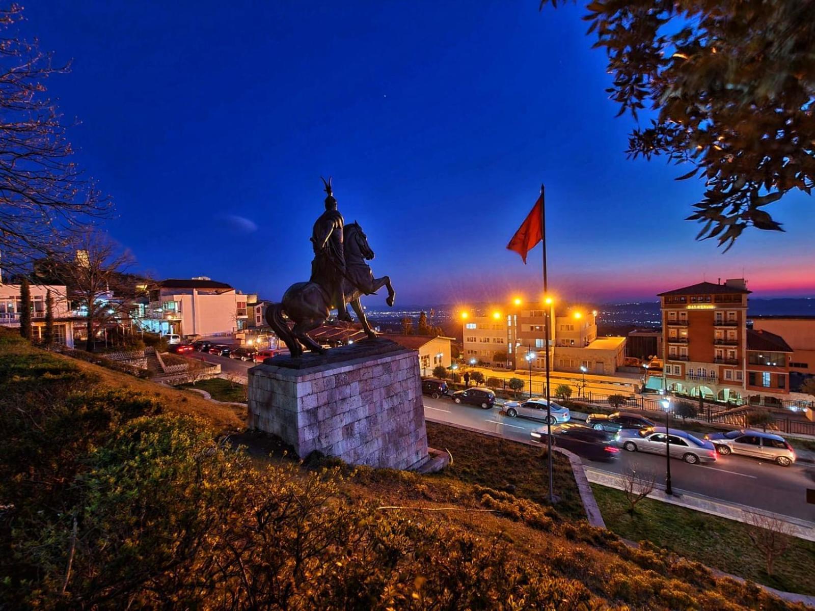 Villa Mefaja Kruje Ngoại thất bức ảnh